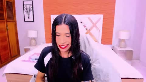Sara Sofia online show from June 18, 8:46 pm