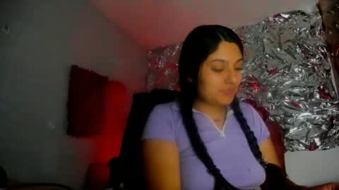 Snapshot of sarastonesx chatting on March 25, 6:19 am sarastonesx online show from March 25, 6:19 am