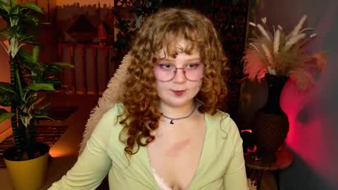 Sara online show from April 3, 9:18 am