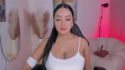 Snapshot of sarawinstone_ chatting on September 25, 1:15 pm Sara Winstone online show from September 25, 1:15 pm