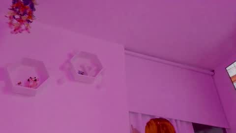 Saray  online show from October 29, 11:17 pm