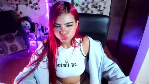 saray__jones online show from October 8, 1:42 pm