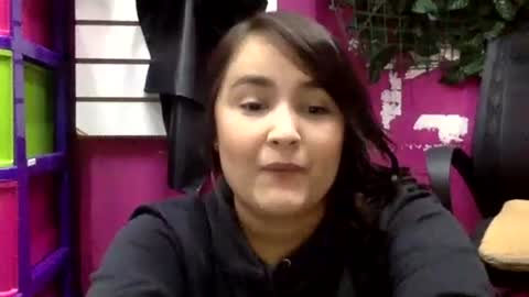 Snapshot of sarayx chatting on April 8, 5:13 pm mery online show from April 8, 5:13 pm