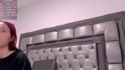 Snapshot of sarenlux chatting on October 18, 12:28 pm Baby Saren online show from October 18, 12:28 pm