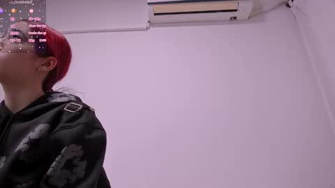 Snapshot of sarenlux chatting on October 27, 12:09 pm Baby Saren online show from October 27, 12:09 pm