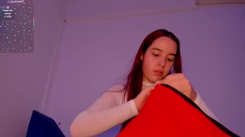 Snapshot of sarenlux chatting on November 23, 1:00 pm Baby Saren online show from November 23, 1:00 pm