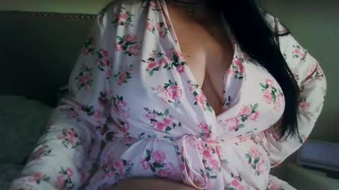 Snapshot of saretta46 chatting on October 4, 1:31 pm Sara online show from October 4, 1:31 pm