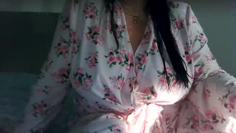 Sara online show from May 9, 10:04 pm