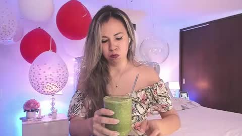 Snapshot of sarhamccormick chatting on February 18, 1:00 pm sarha online show from February 18, 1:00 pm