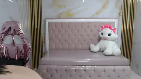 Sara  online show from February 18, 10:17 pm