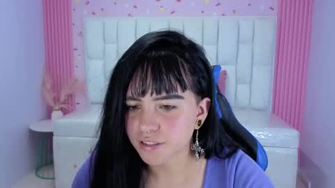 Sara  online show from May 4, 8:05 pm
