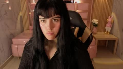 Snapshot of sarita_09_s chatting on May 14, 7:53 pm Sara online show from May 14, 7:53 pm