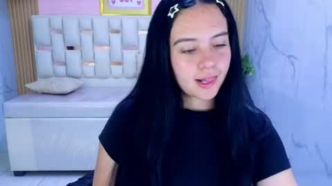 Snapshot of sarita_09_s chatting on July 18, 3:00 am Sara online show from July 18, 3:00 am