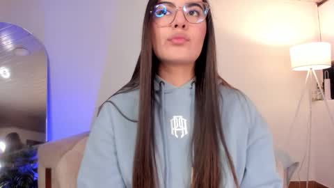 Snapshot of sarita_3 chatting on November 10, 11:48 pm Sarita Lozano online show from November 10, 11:48 pm