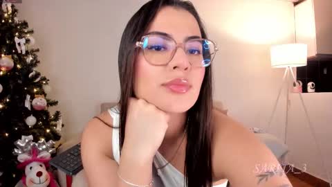 Snapshot of sarita_3 chatting on November 22, 11:59 pm Sarita Lozano online show from November 22, 11:59 pm
