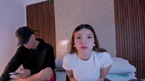  SARIYA Y ALEXIS  online show from March 24, 11:15 am