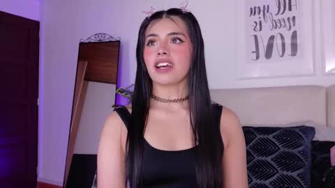 Sara online show from February 24, 9:02 pm