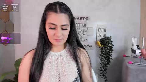 Snapshot of saritas_ chatting on January 11, 2:49 am SARA online show from January 11, 2:49 am