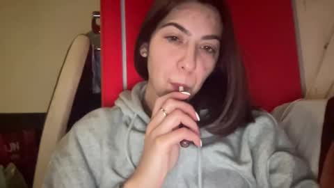 Snapshot of sarrah_rossy chatting on March 4, 1:55 am Sarrah online show from March 4, 1:55 am