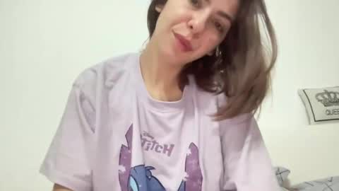 Snapshot of sarrah_rossy chatting on March 10, 7:29 pm Sarrah online show from March 10, 7:29 pm