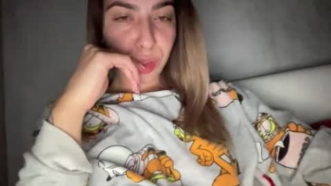 Snapshot of sarrah_rossy chatting on November 28, 10:23 pm Sarrah online show from November 28, 10:23 pm