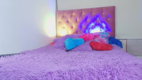Sary  online show from May 18, 2:29 am
