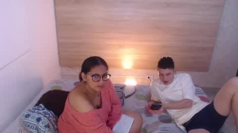 Sasha Y Felipe online show from August 5, 3:09 am