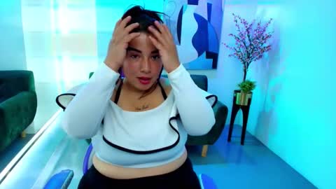 sasha  online show from March 3, 7:09 pm