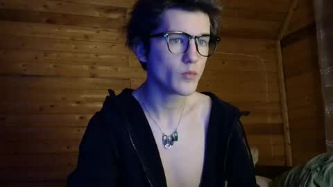 Snapshot of sasha_bb21 chatting on March 21, 9:18 pm sasha_bb21 online show from March 21, 9:18 pm