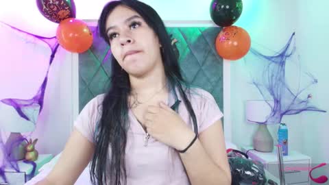 Snapshot of sasha_blazer chatting on October 30, 3:08 am Sasha online show from October 30, 3:08 am