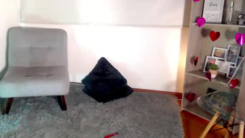 Snapshot of sasha_bowei chatting on May 20, 3:02 am sasha_bowei online show from May 20, 3:02 am