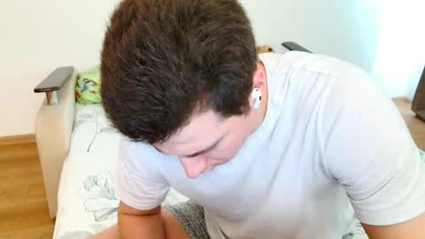 Snapshot of sasha_calvin chatting on May 20, 12:00 pm sasha_calvin online show from May 20, 12:00 pm