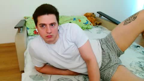 Snapshot of sasha_calvin chatting on May 24, 11:48 am sasha_calvin online show from May 24, 11:48 am