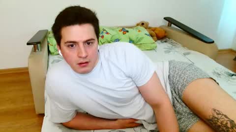 Snapshot of sasha_calvin chatting on May 28, 12:35 pm sasha_calvin online show from May 28, 12:35 pm