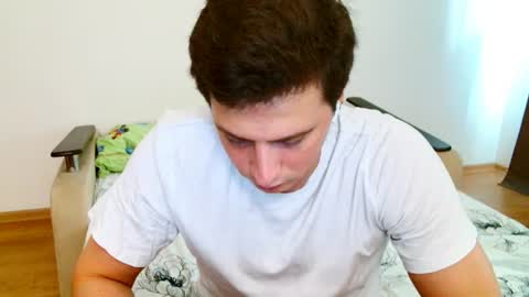 Snapshot of sasha_calvin chatting on June 16, 10:29 am sasha_calvin online show from June 16, 10:29 am