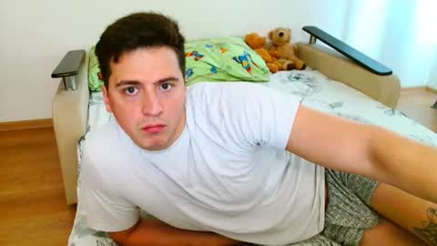 Snapshot of sasha_calvin chatting on July 20, 1:13 pm sasha_calvin online show from July 20, 1:13 pm