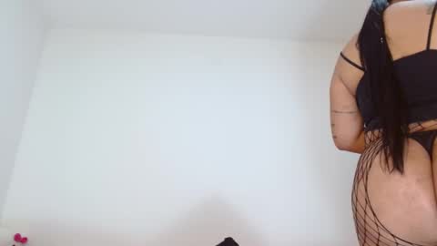 Snapshot of sasha_creamy chatting on January 12, 11:17 am Sasha Creamy online show from January 12, 11:17 am