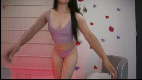Snapshot of sasha_jonne chatting on June 2, 2:02 am sasha_jonne online show from June 2, 2:02 am
