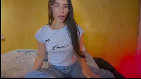 Snapshot of sasha_jonne chatting on June 25, 5:12 am sasha_jonne online show from June 25, 5:12 am