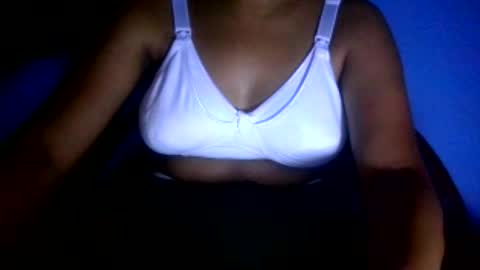 Snapshot of sasha_unlimtd chatting on June 14, 1:47 am sasha_unlimtd online show from June 14, 1:47 am