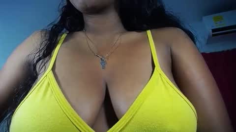 sashabreck1 online show from April 14, 8:59 pm