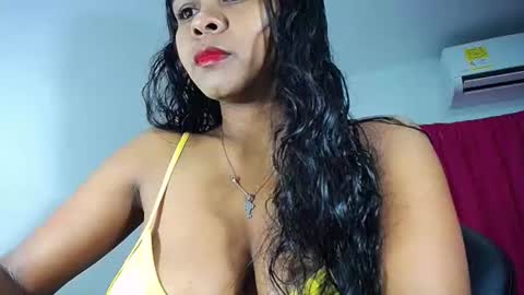Snapshot of sashabreck1 chatting on May 10, 2:50 am sashabreck1 online show from May 10, 2:50 am