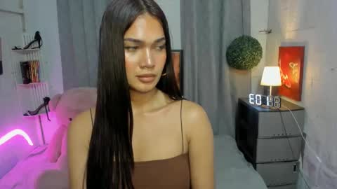 Snapshot of sashahuwanna chatting on February 26, 4:56 pm ESTELLA online show from February 26, 4:56 pm
