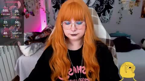 Snapshot of sashasoyyyy chatting on December 9, 2:13 am Sashasoy online show from December 9, 2:13 am