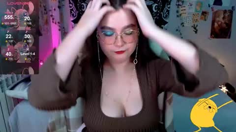 Snapshot of sashasoyyyy chatting on February 12, 3:51 am Sashasoy online show from February 12, 3:51 am