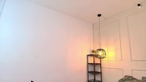 Sashavellor online show from December 18, 3:34 am