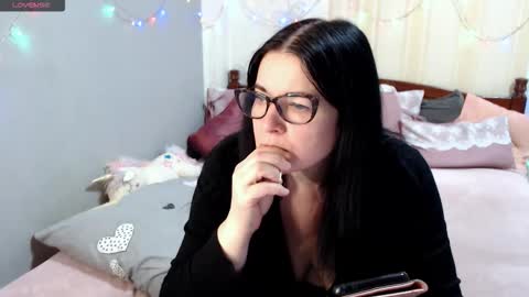 Snapshot of sashaxxxcherry chatting on December 15, 10:30 am sashaxxxcherry online show from December 15, 10:30 am