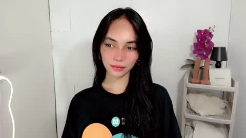 Snapshot of sashifoxdoll_ chatting on November 9, 1:31 pm Sashi online show from November 9, 1:31 pm