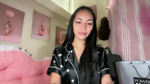 Sashi online show from August 1, 7:02 pm