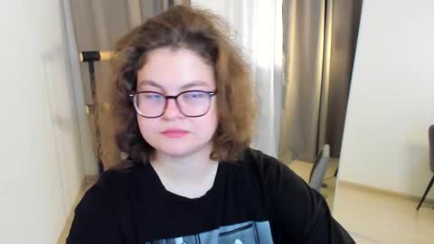 .Alexandra online show from September 18, 9:28 pm